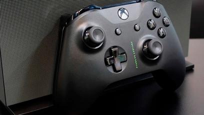 Xbox One X chega ao Brasil em 15 de dezembro por R$ 3.999