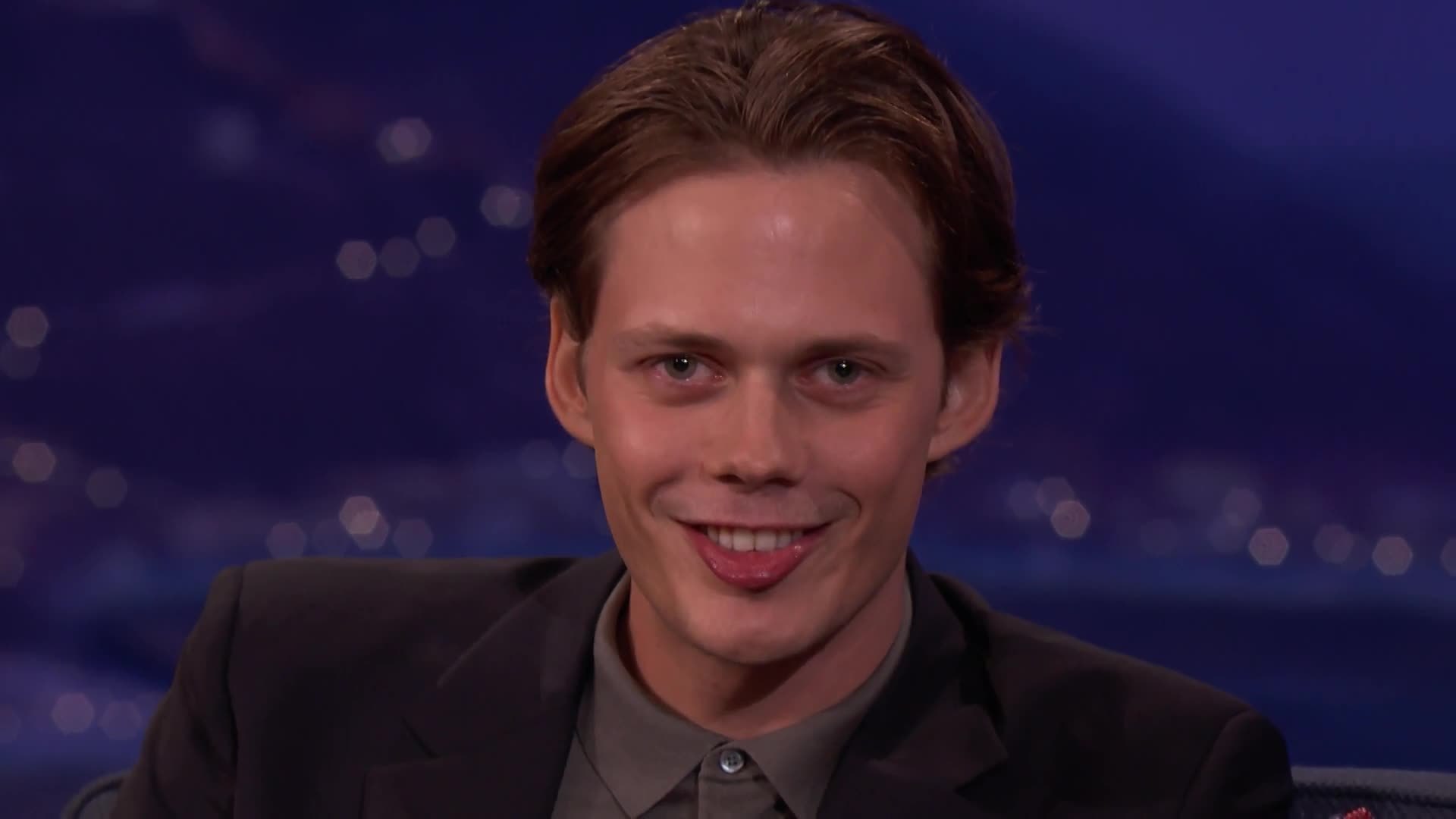 It: A Coisa | Bill Skarsgard foi vestido de palhaço para os testes de elenco do filme