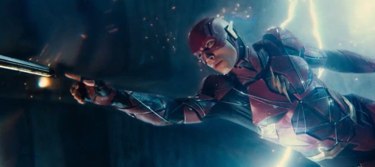 Liga da Justiça | Flash aparece sem seu capacete em nova foto dos bastidores
