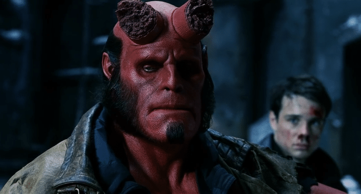 David Harbour quer que parem de importunar Ron Perlman com perguntas sobre Hellboy