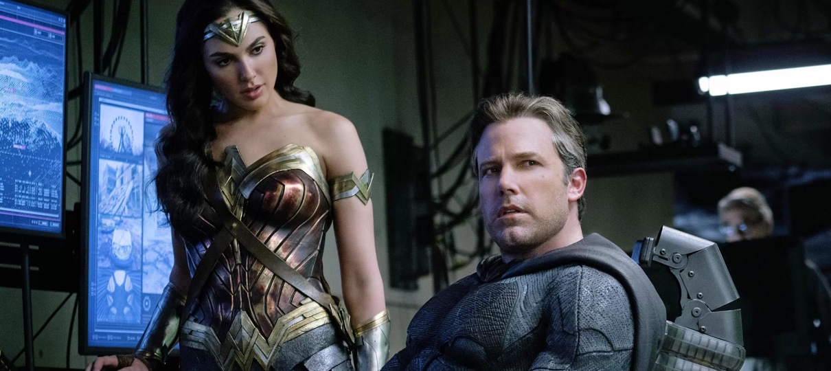 Liga da Justiça | Roteiro de 2011 tinha Batman e Diana com um filho chamado Clark