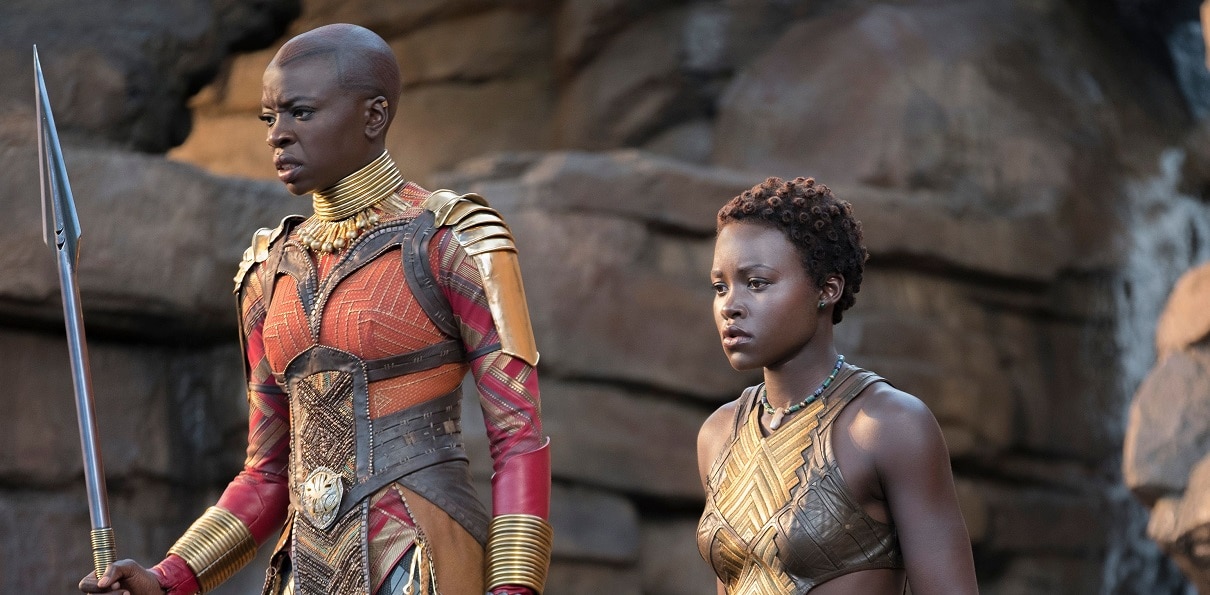 Pantera Negra | Nova imagem mostra Danai Gurira e Lupita Nyong'o no filme