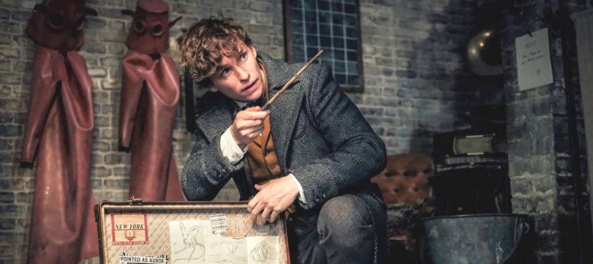 Animais Fantásticos: Os Crimes de Grindelwald recebe nova imagem com Newt Scamander