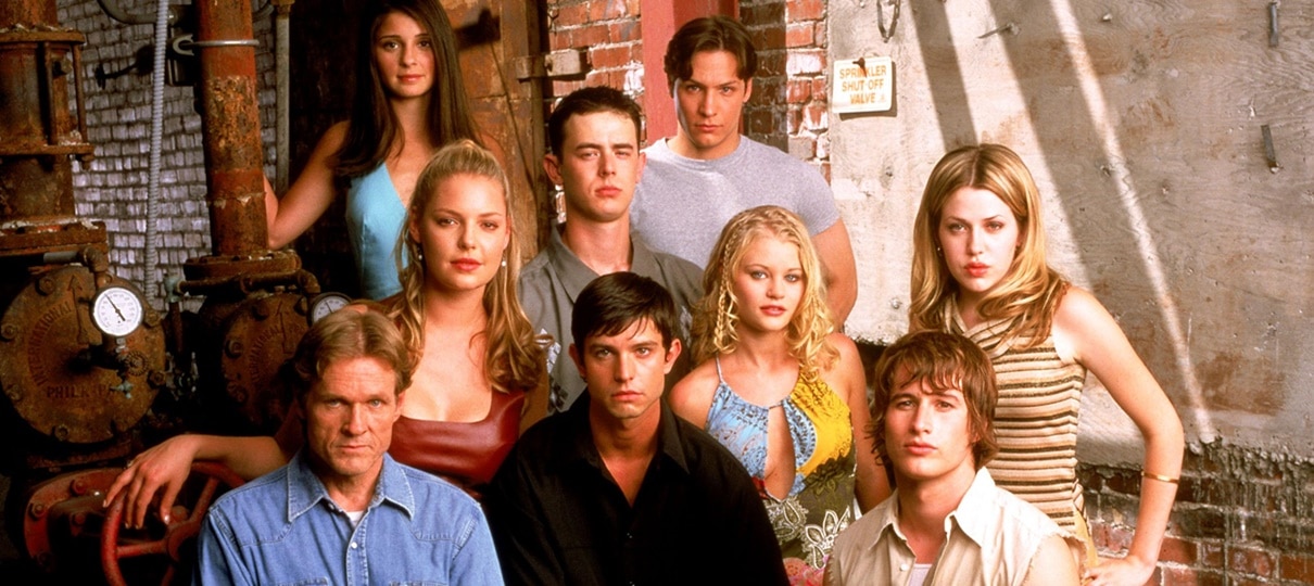 CW encomenda piloto do reboot do seriado Arquivo Roswell