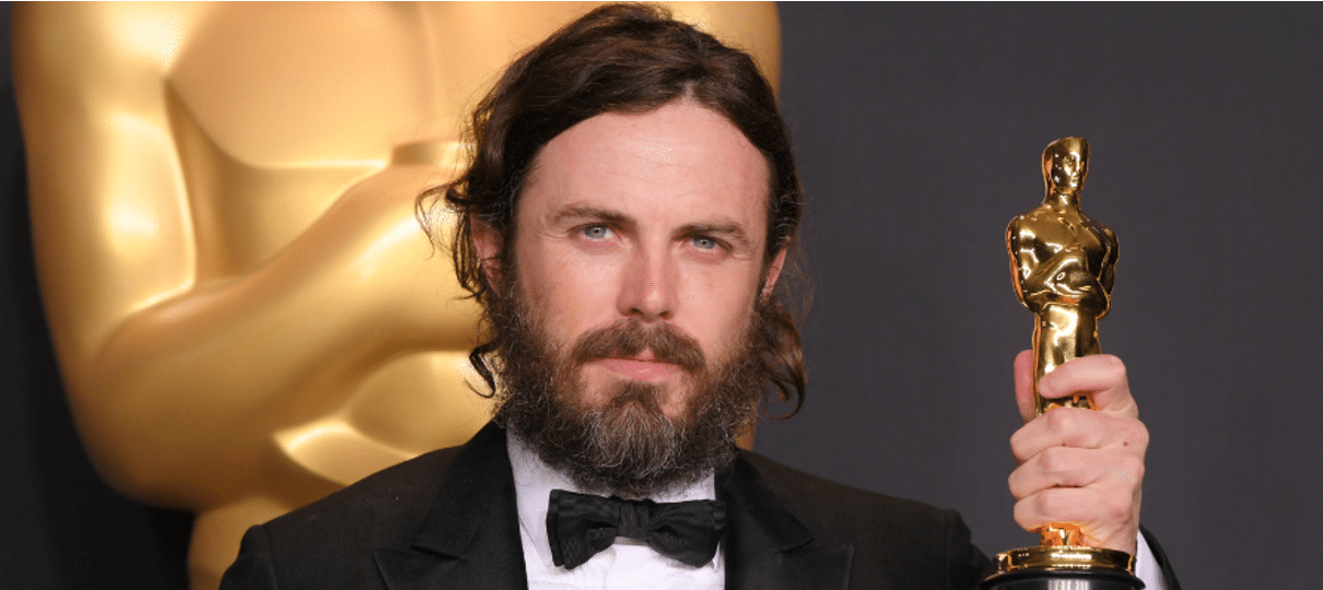 Após acusações de assédio sexual, Casey Affleck desiste de apresentar categoria no Oscar