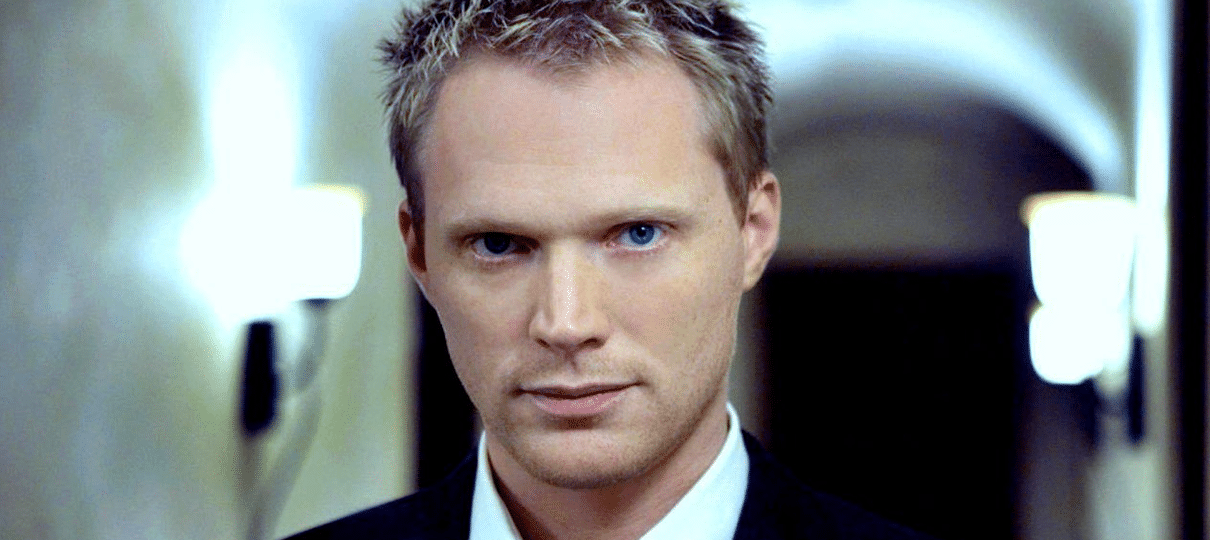 The Crown | Paul Bettany negocia para interpretar Príncipe Phillip [RUMOR]