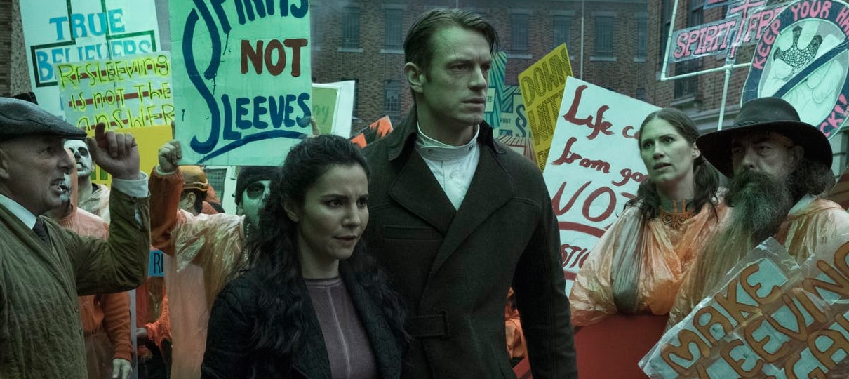 Domine a imortalidade com o novo trailer e os cartazes de Altered Carbon [EXCLUSIVO]