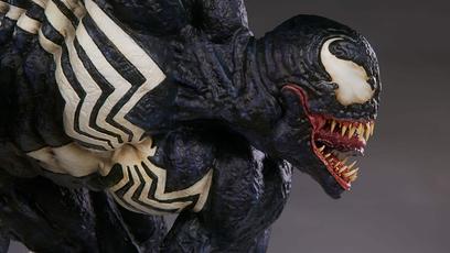 Venom | Tom Hardy aparece como Eddie Brock na primeira foto do filme