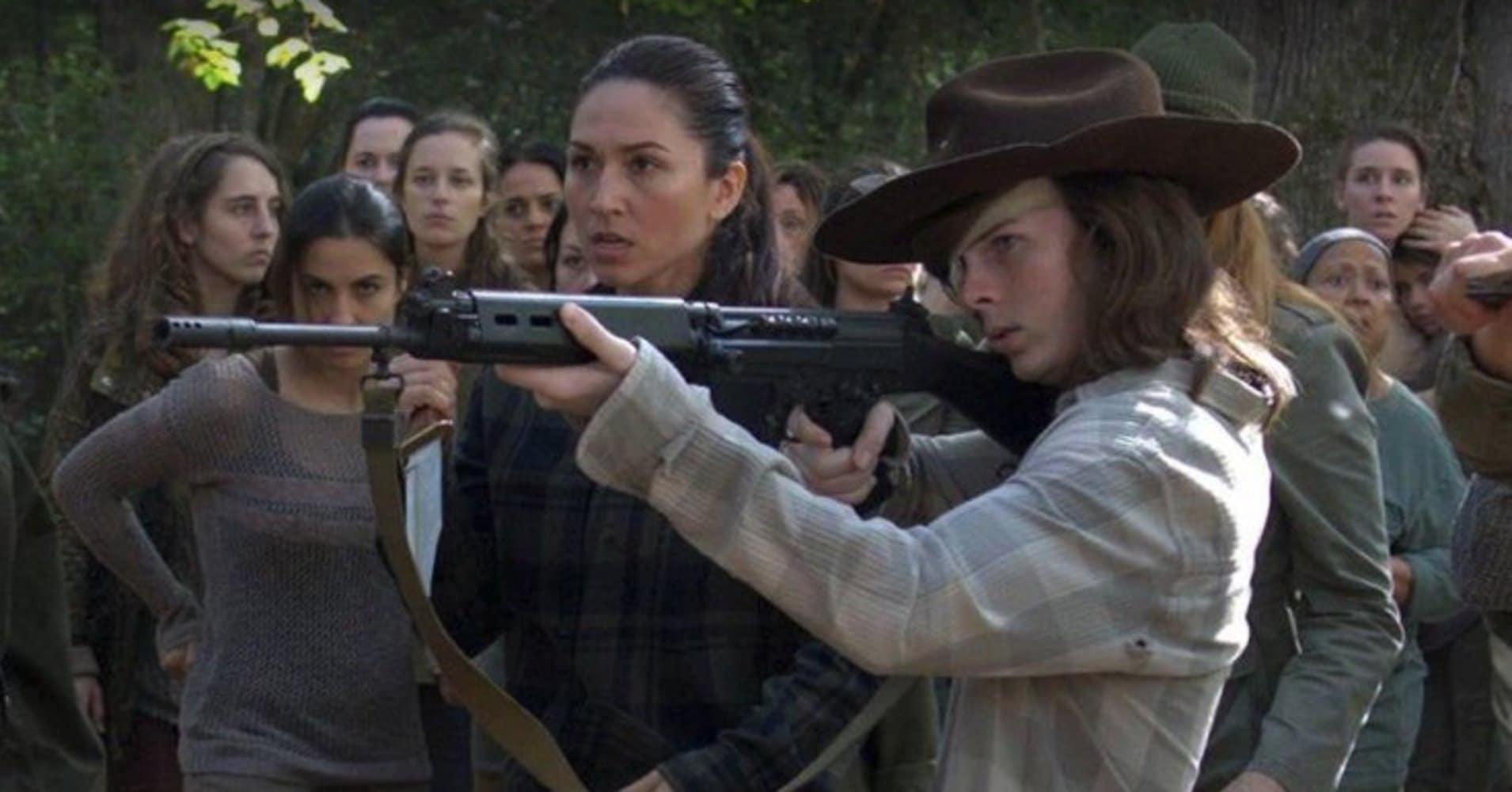 The Walking Dead | Chandler Riggs admite que Carl mirou com o olho errado na série