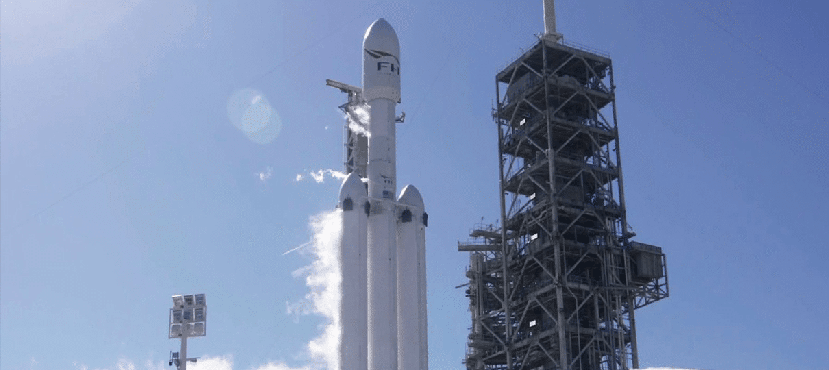 Saiba como assistir ao lançamento do foguete Falcon Heavy
