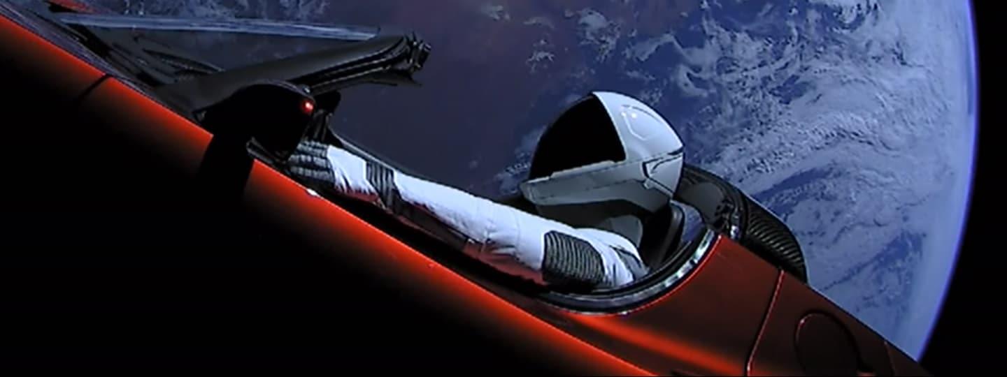 Tem um carro no espaço! Mas o Falcon Heavy, o foguete de Elon Musk, representa muito mais