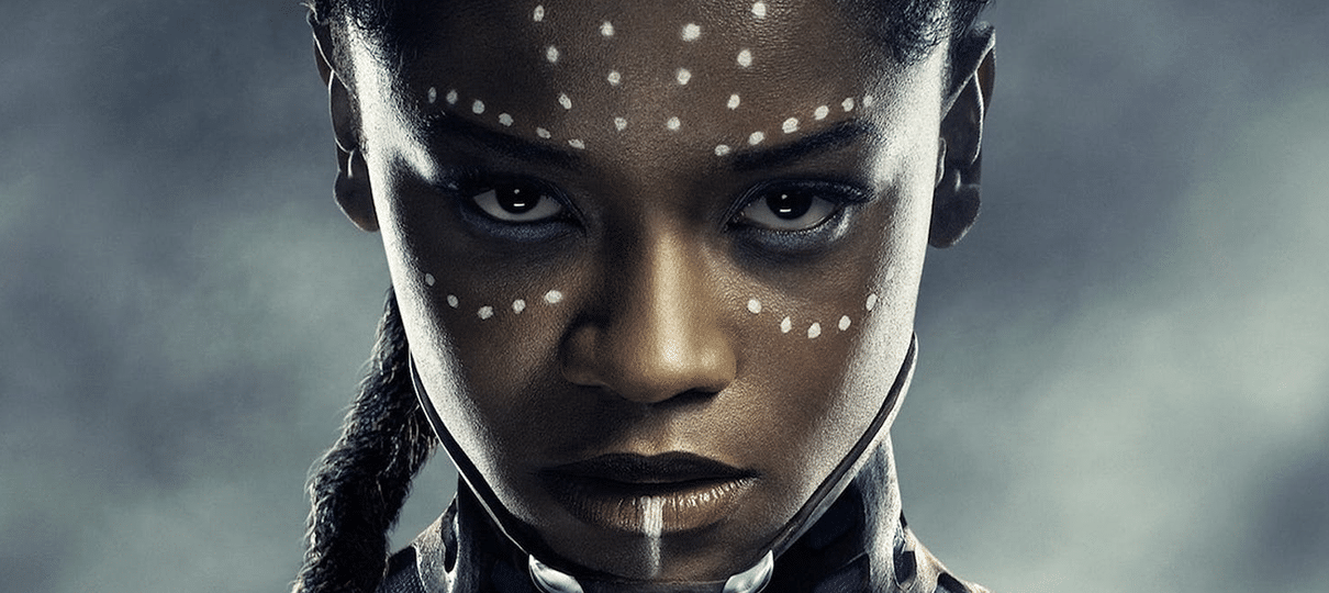 Pantera Negra | Atriz de Shuri revela seu talento secreto para rima em vídeo de bastidores
