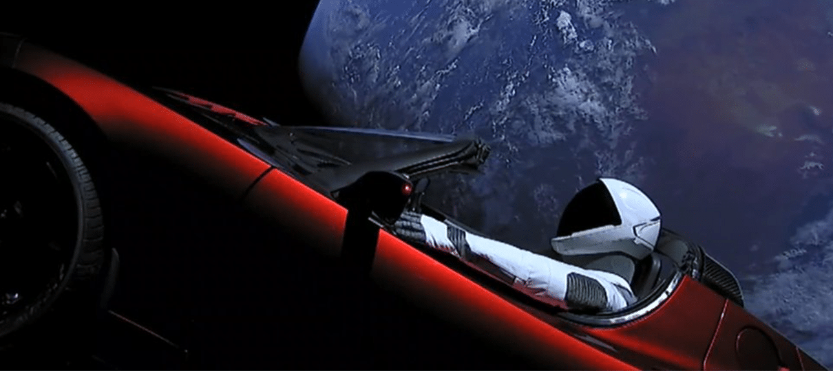 Mais de 2 milhões de pessoas assistiram ao lançamento do foguete Falcon Heavy