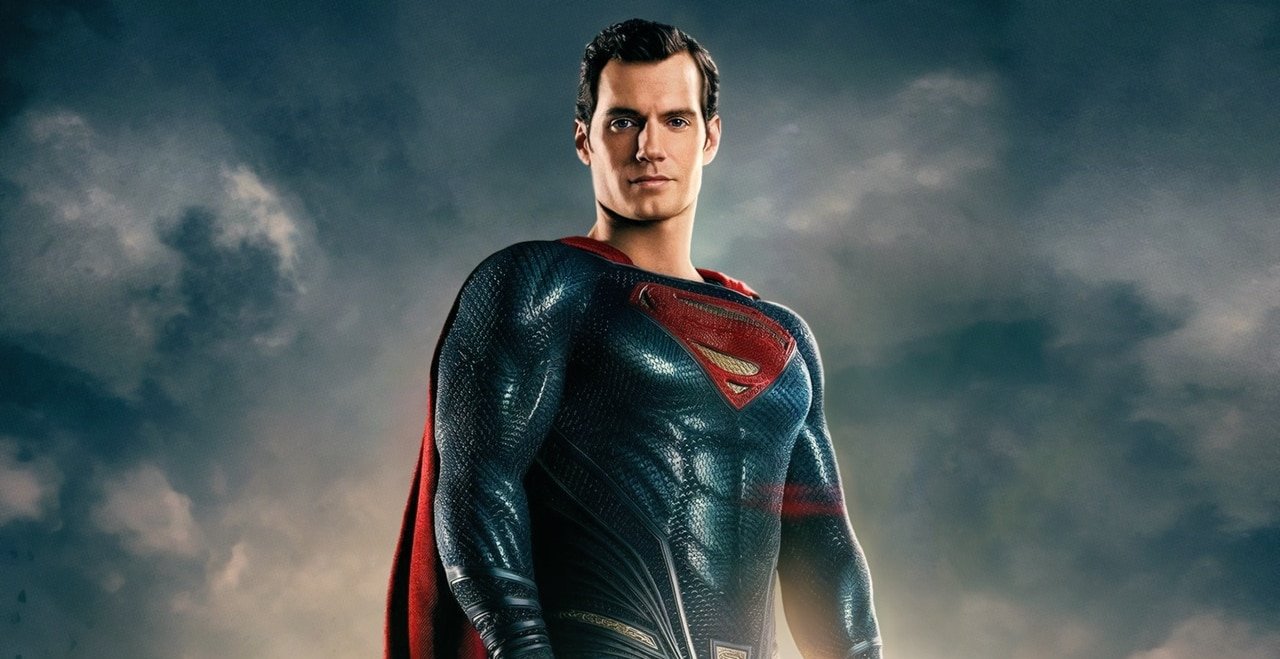 Foto de Henry Cavill com uniforme diferente para o filme Superman: Flyby -  NerdBunker