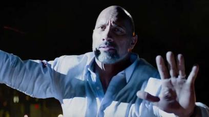 The Rock tem momento heróico em novo teaser de Arranha-Céu: Coragem Sem Limite