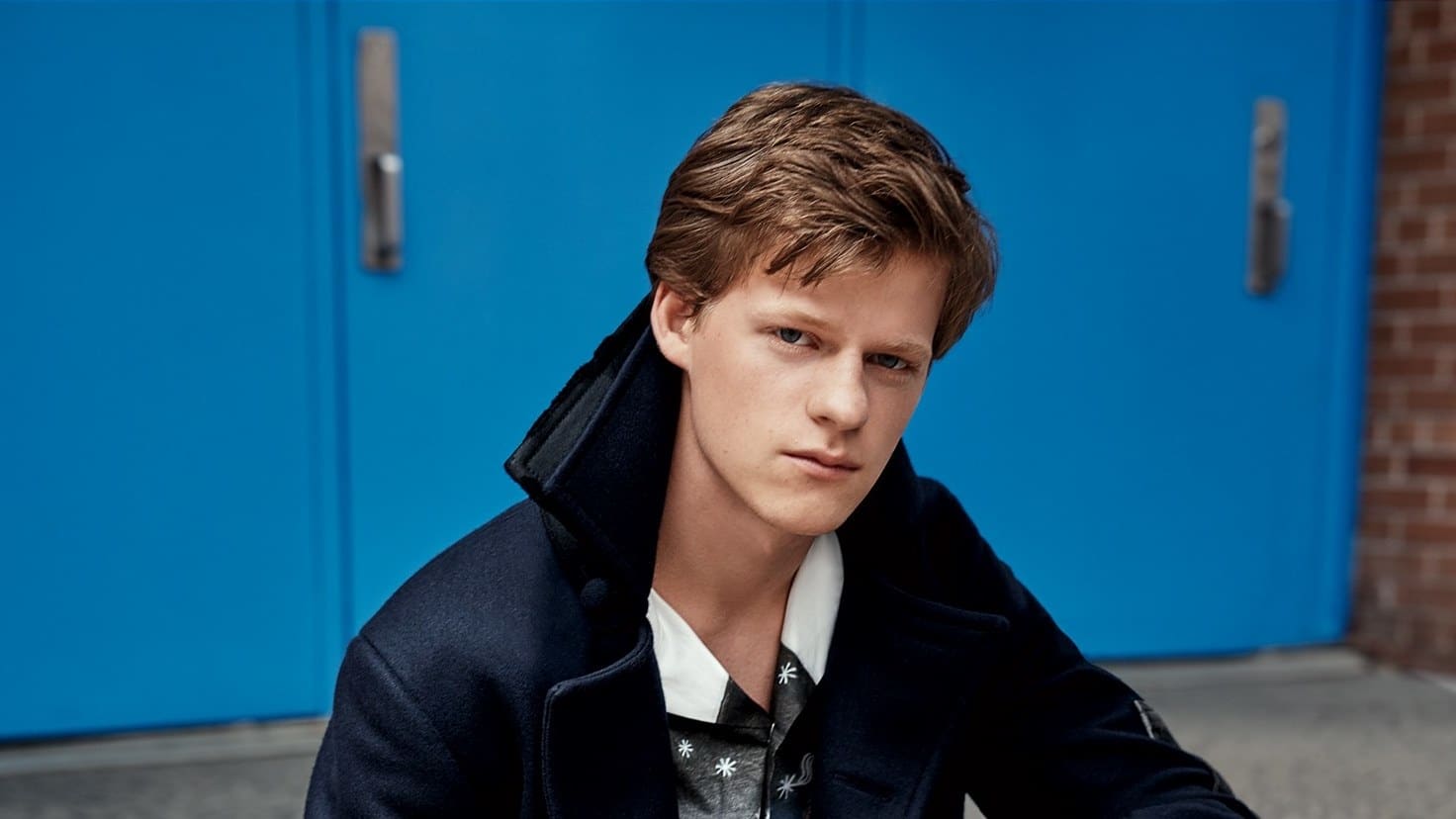 Lucas Hedges vai intepretar Shia LaBeouf em cinebiografia do ator