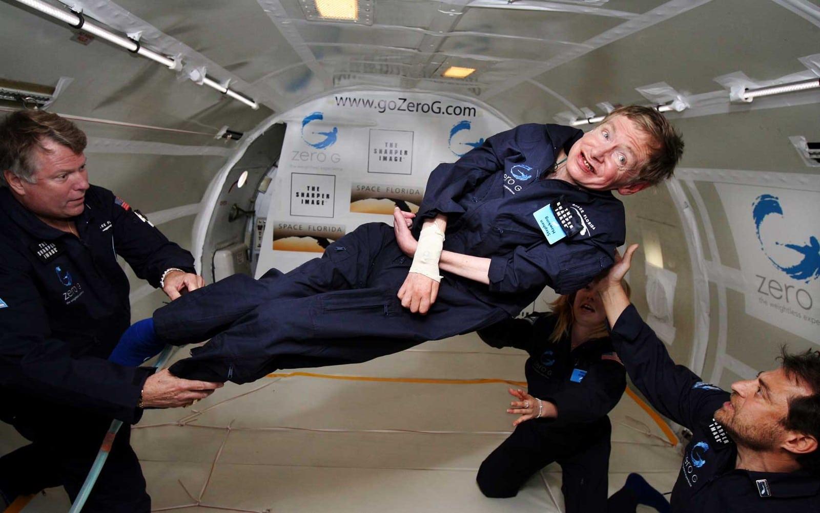 Neil deGrasse Tyson, NASA e muitos outros homenageiam Stephen Hawking