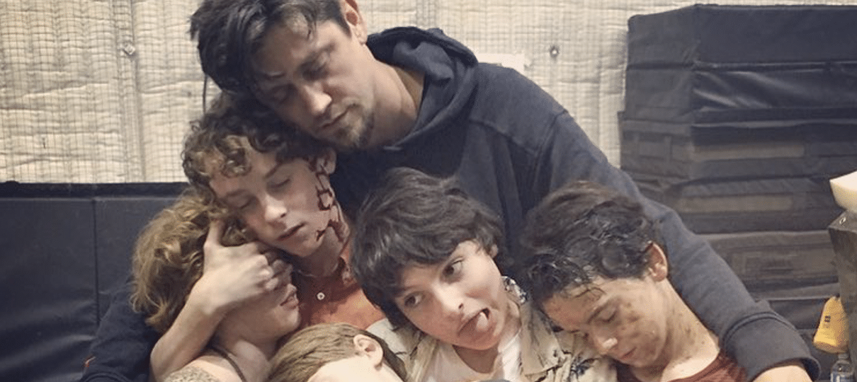It: A Coisa | Diretor publica foto com os Perdedores e sugere sua volta para sequência