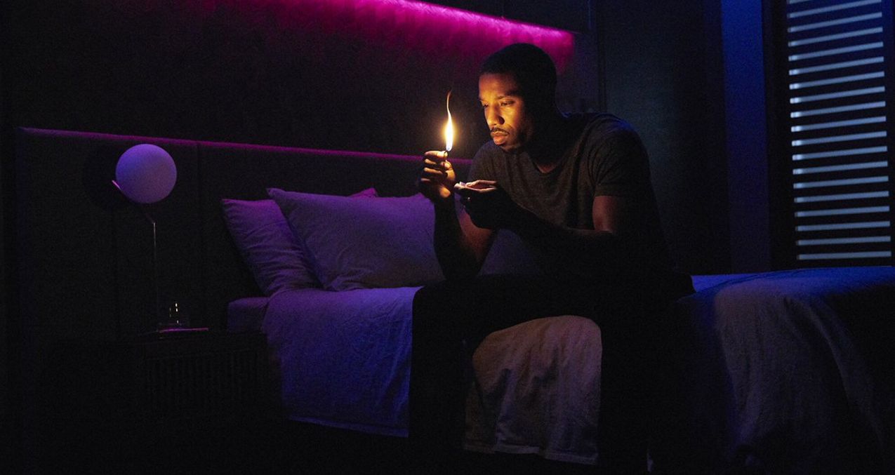 Michael B. Jordan descobre que conhecimento é perigoso em trailer de Fahrenheit 451