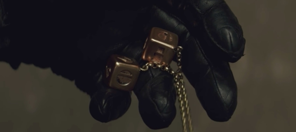 Han Solo: Uma História Star Wars | Foto pode ter revelado origem dos dados dourados de Han