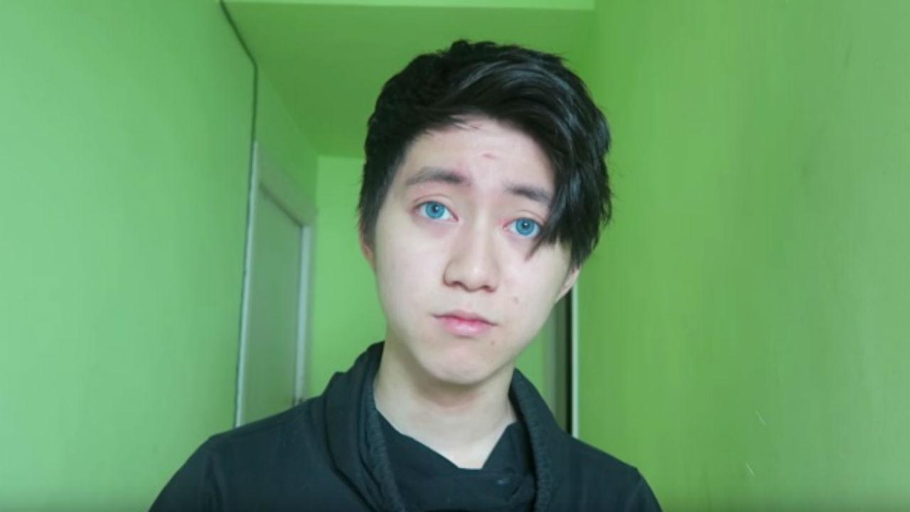 Youtuber pode ser preso por dar bolacha recheada com pasta de dente a morador de rua