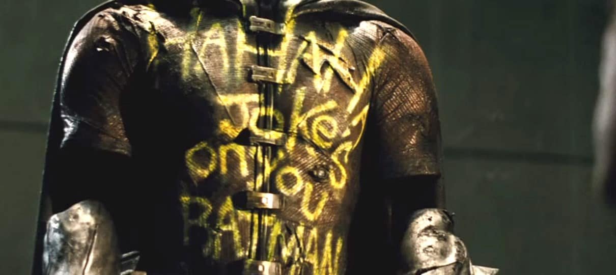 Zack Snyder sugere que uniforme de Robin em Batman vs Superman é de Dick Grayson