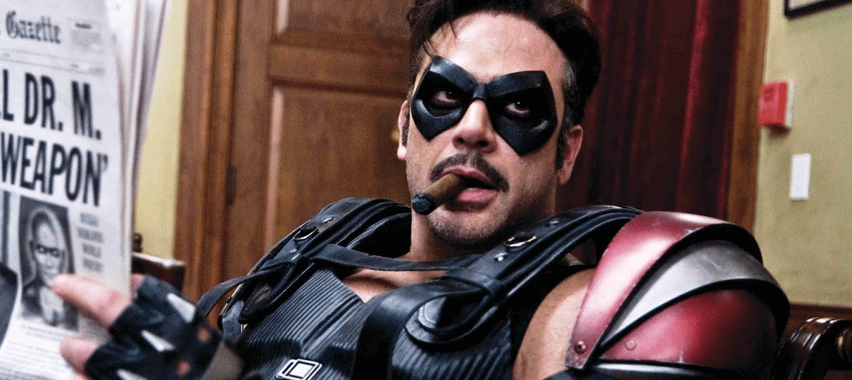 Jeffrey Dean Morgan fala que Watchmen foi um filme à frente de seu tempo