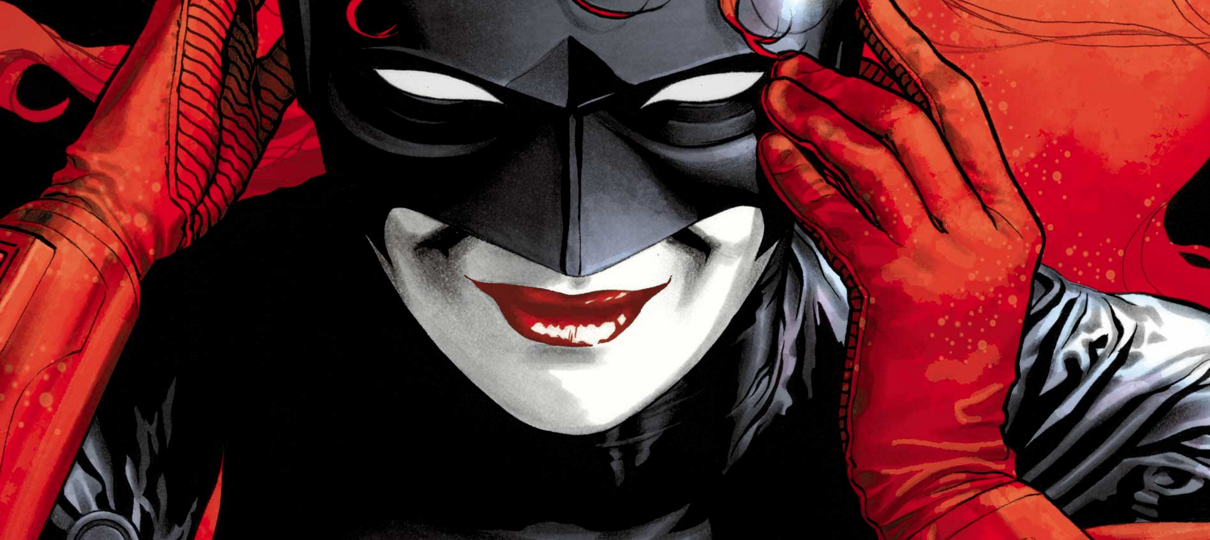 Batwoman vai aparecer em episódio crossover de Arrow