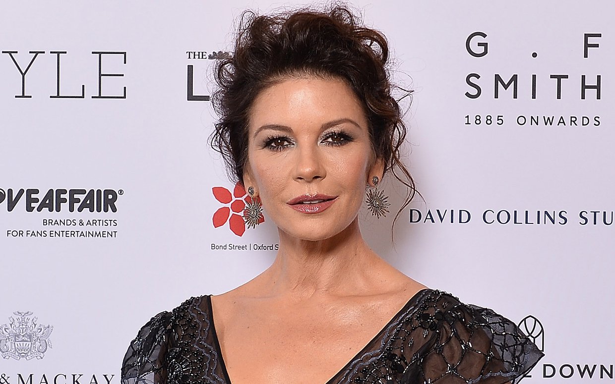 Queen America | Catherine Zeta-Jones vai estrelar série do Facebook
