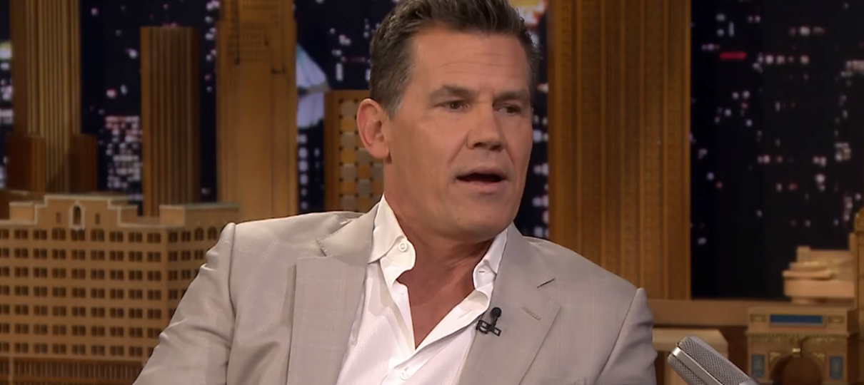 Josh Brolin faz a voz de Thanos com diferentes sotaques