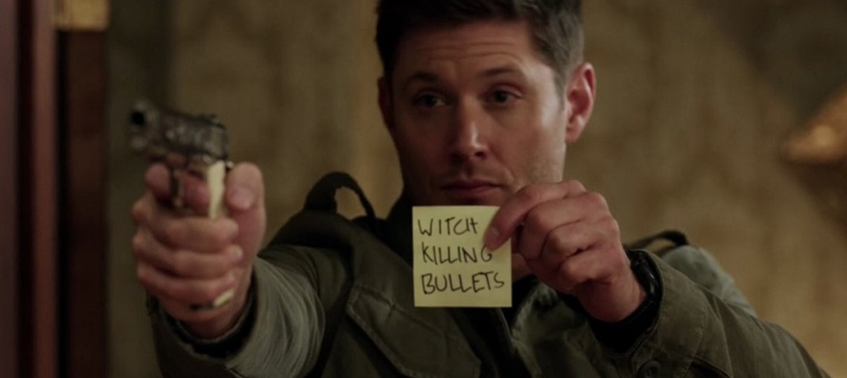 Jensen Ackles, de Supernatural, é visto no set do crossover das séries da DC