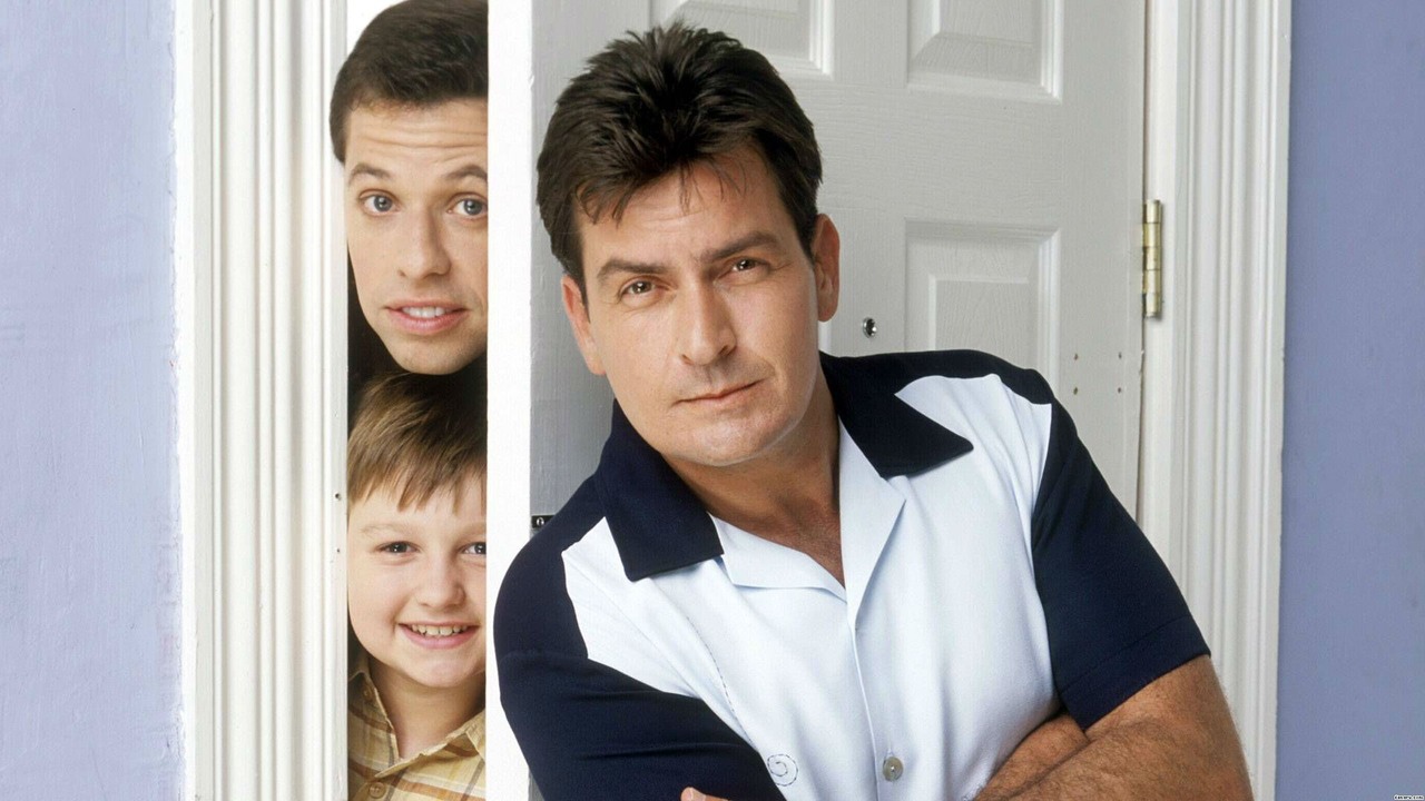 Charlie Sheen quer um revival de Two and a Half Men