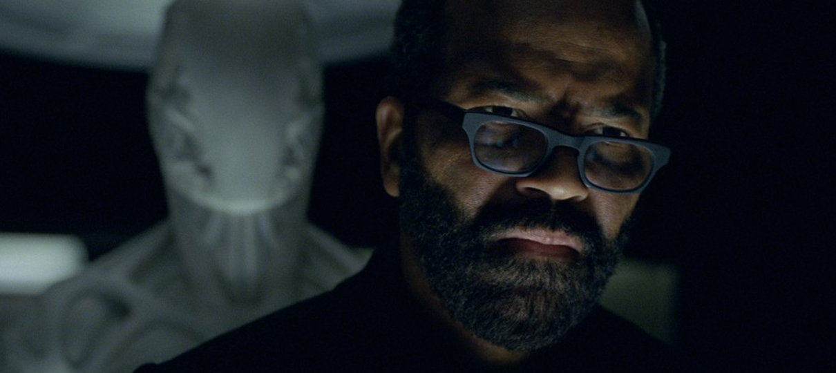 Bernard encontra anfitrião sem aparência nas imagens do próximo episódio de Westworld