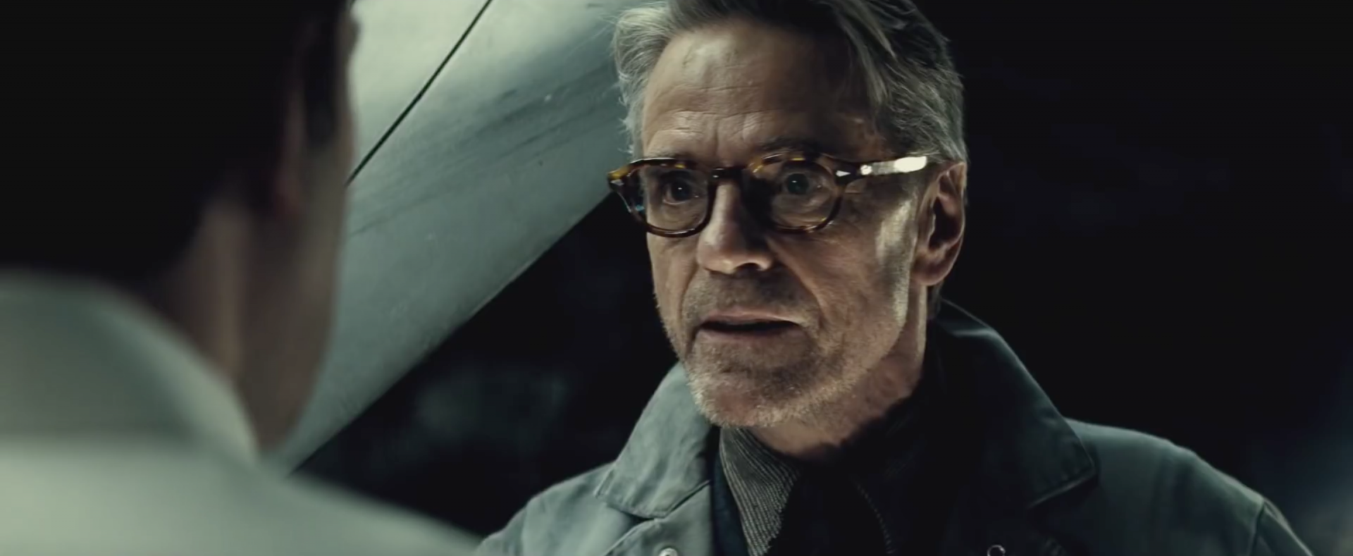 Watchmen | Jeremy Irons entra para o elenco da série