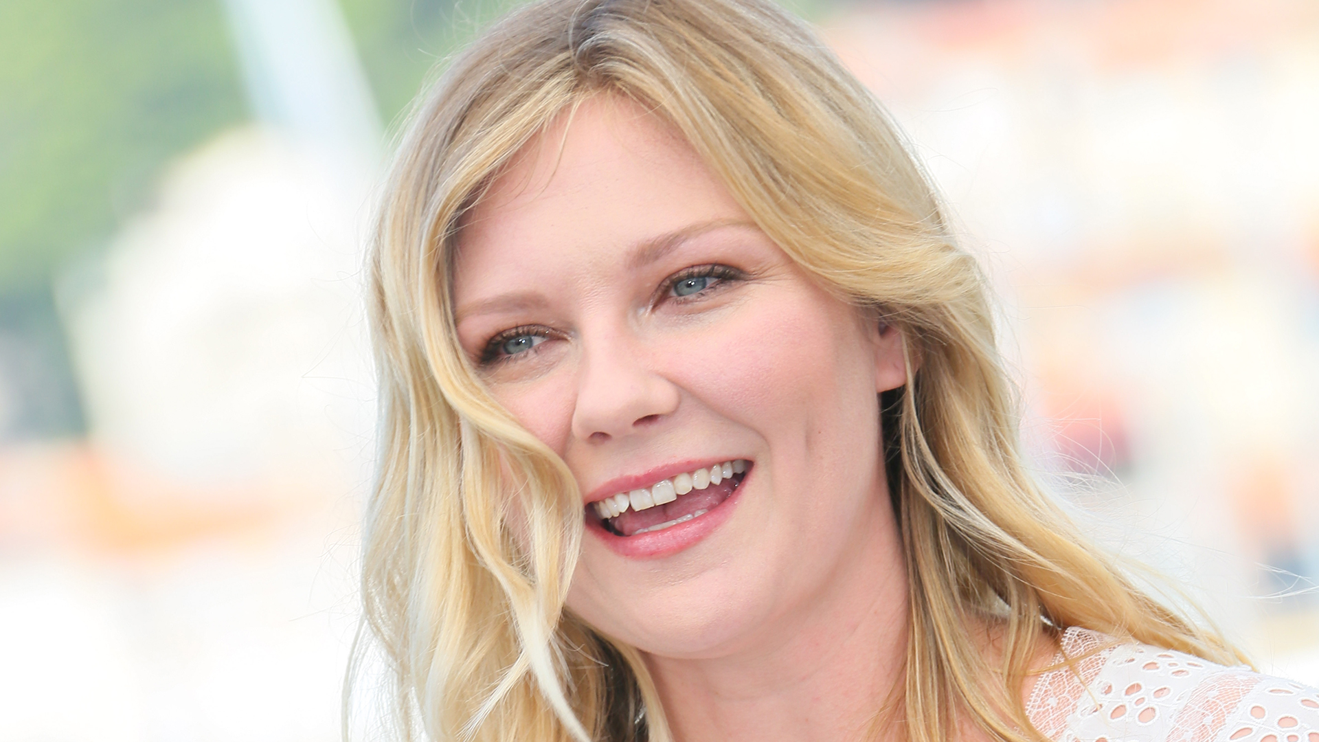 Kirsten Dunst vai estrelar série de comédia do YouTube