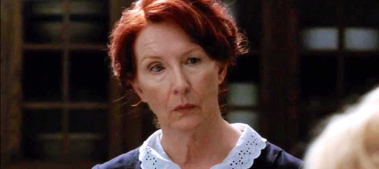 Atriz de American Horror Story deve interpretar mãe do Coringa em novo filme de origem