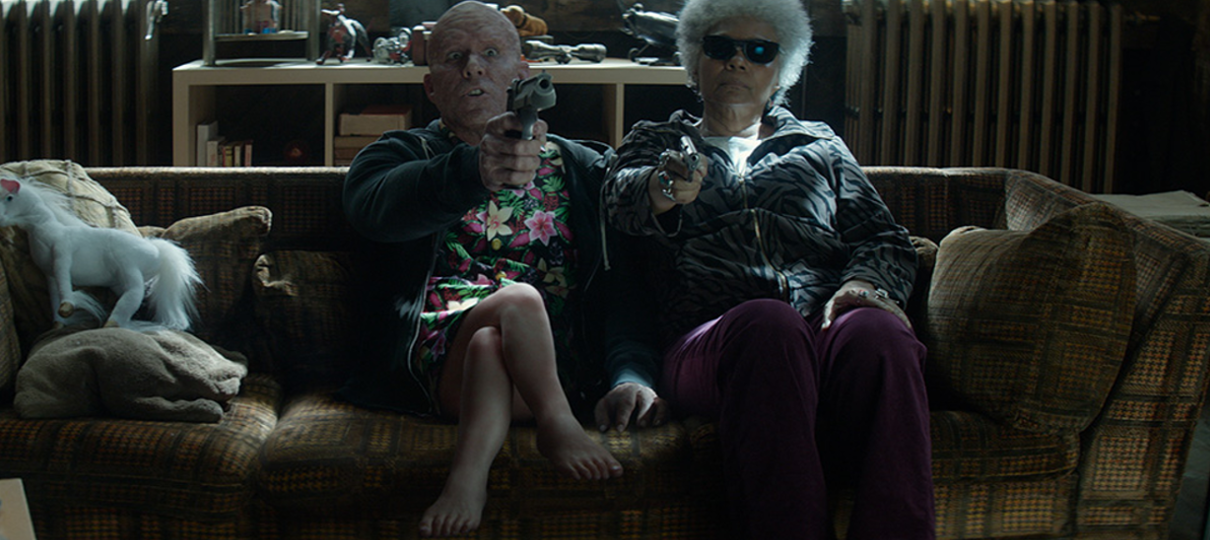 Ryan Reynolds se arrependeu de cena com pernas de bebê em Deadpool 2