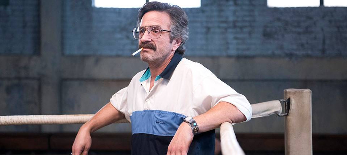 Humorista Marc Maron, da série Glow, pode entrar para o elenco de filme do Coringa