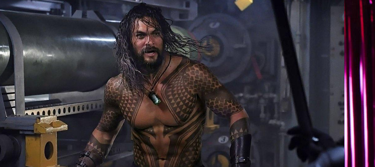 Aquaman | Nova estatueta da SDCC revela ainda mais do uniforme do herói no filme