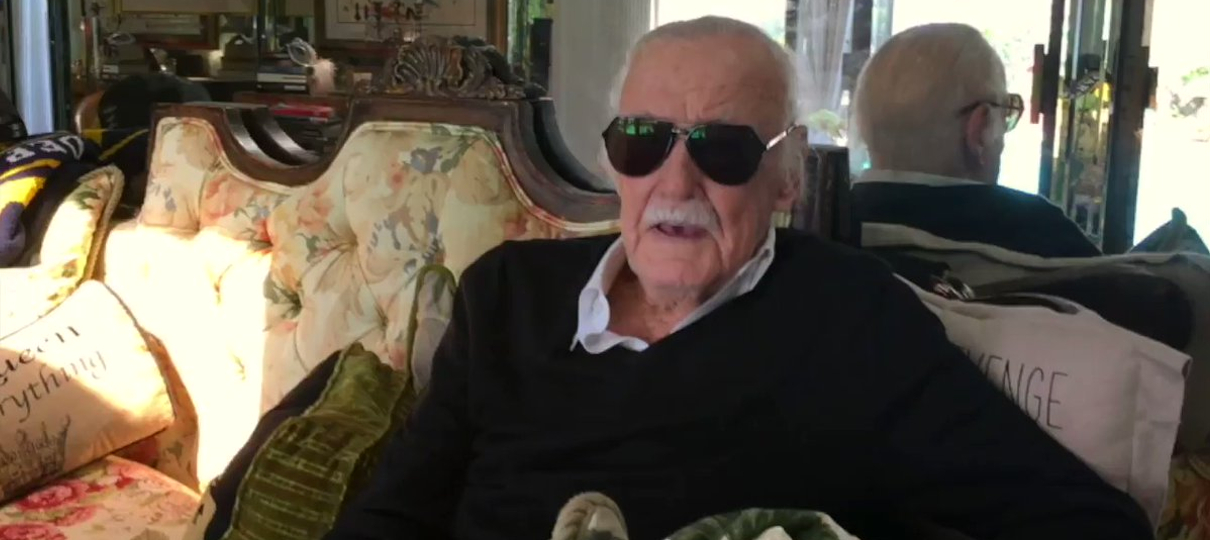 Stan Lee publica novos vídeos para avisar: “estou de volta!”