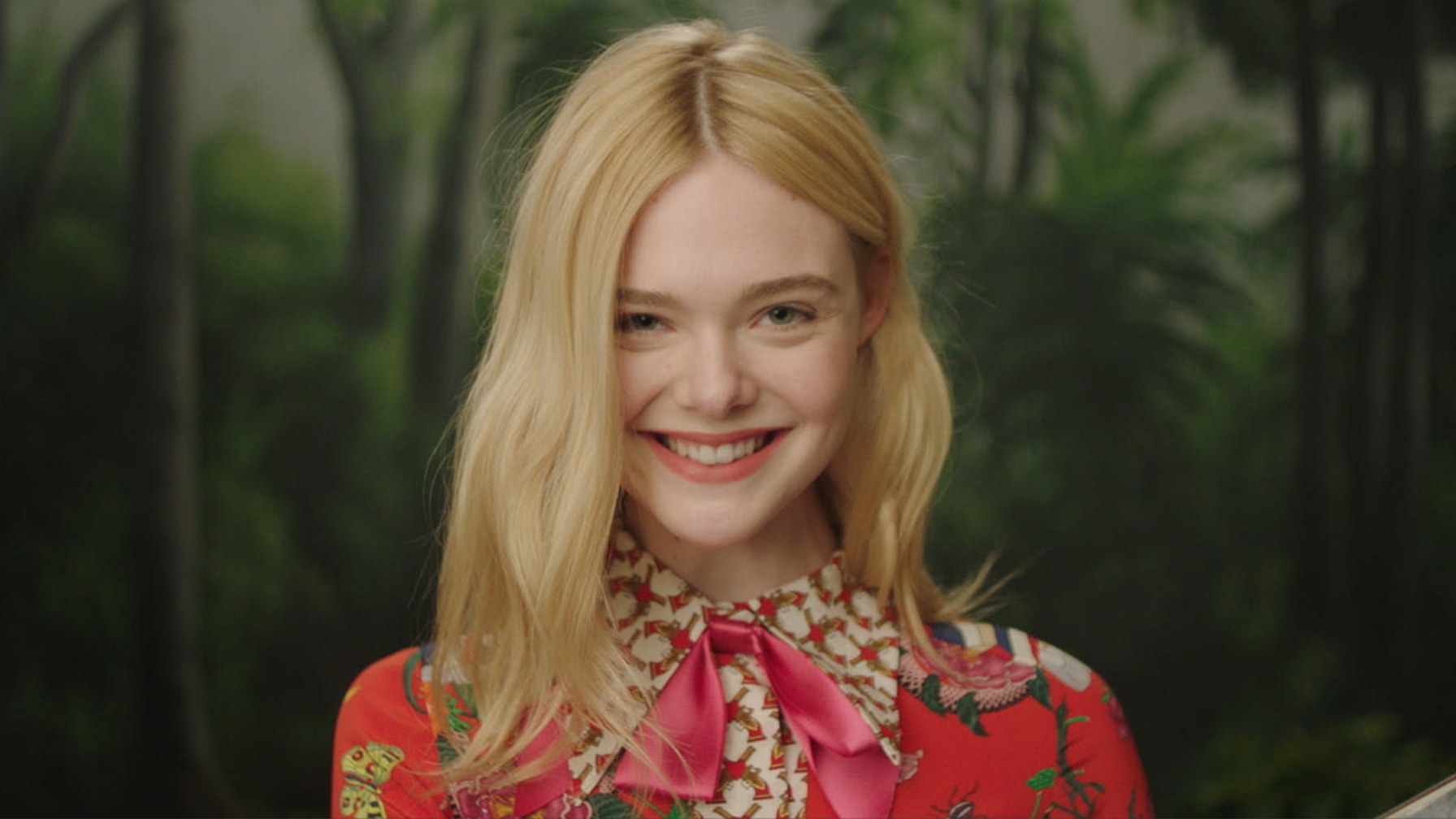 Elle Fanning pode estrelar série do Hulu sobre Catarina, a Grande