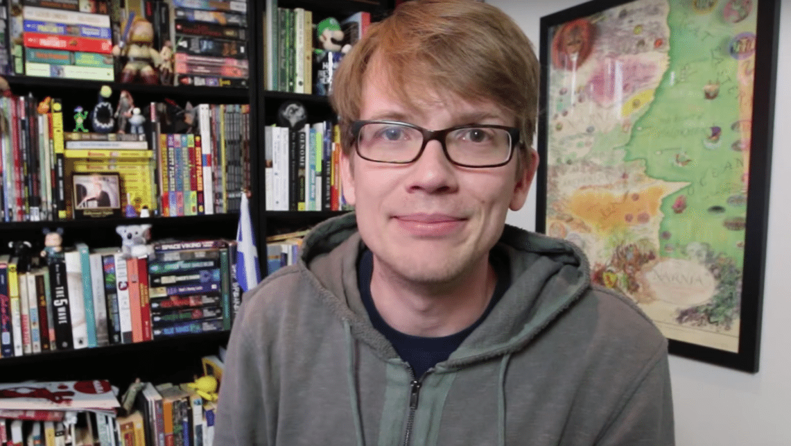 Uma Coisa Absolutamente Fantástica, sci-fi de Hank Green, será lançado no Brasil