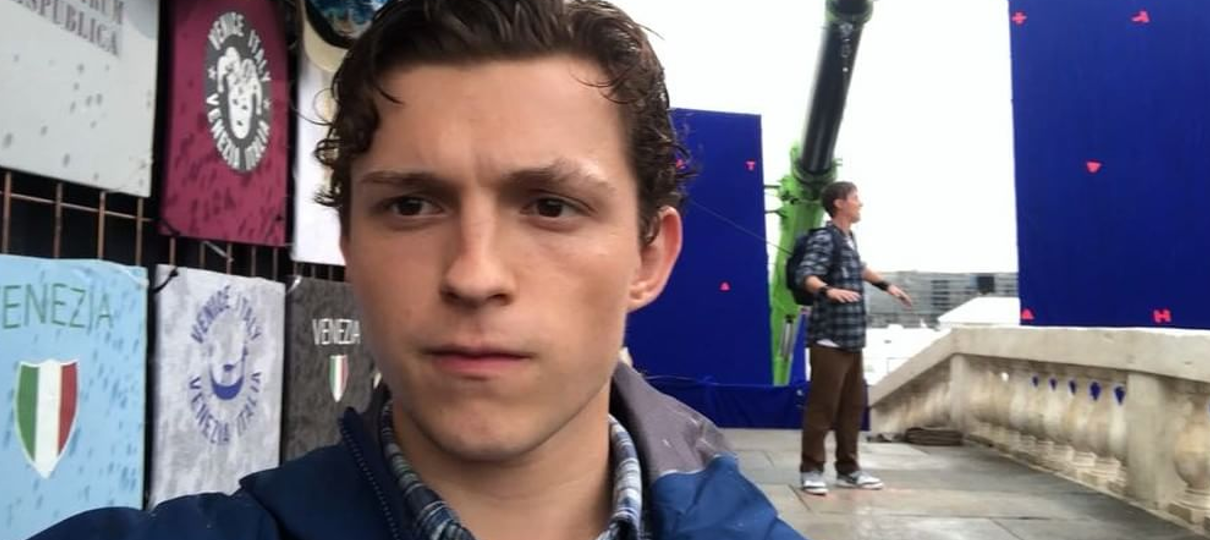 Peter Parker está em Veneza no novo vídeo de bastidores de Homem-Aranha: Longe de Casa