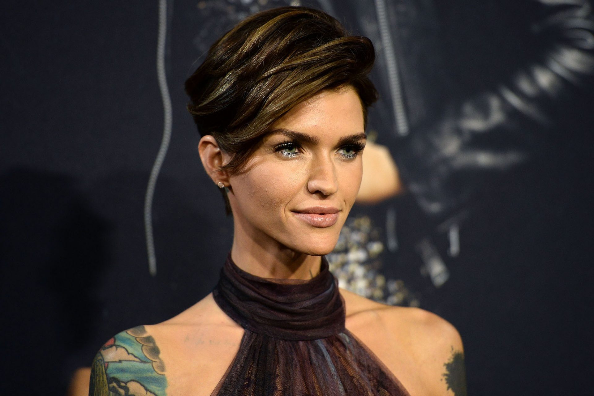 Batwoman | Ruby Rose deleta Twitter após comentários tóxicos