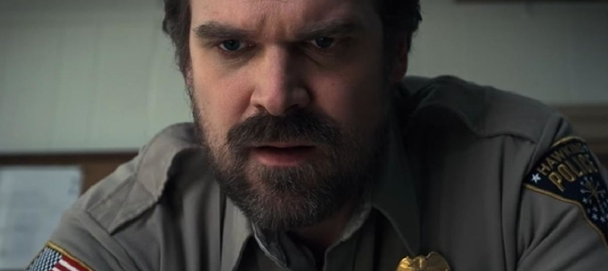Stranger Things | David Harbour diz que 3ª temporada terá decisões "arriscadas"