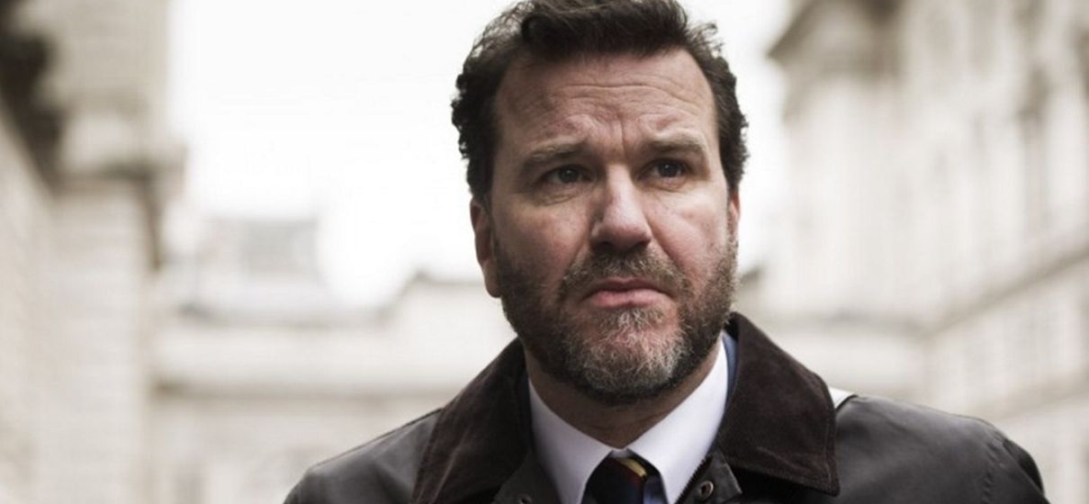 Coringa | Douglas Hodge será Alfred no filme