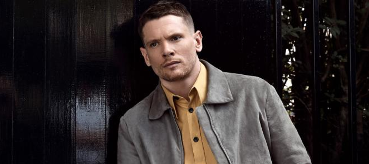 Jack O'Connel, de Godless, é cotado para interpretar o Batman [Rumor]