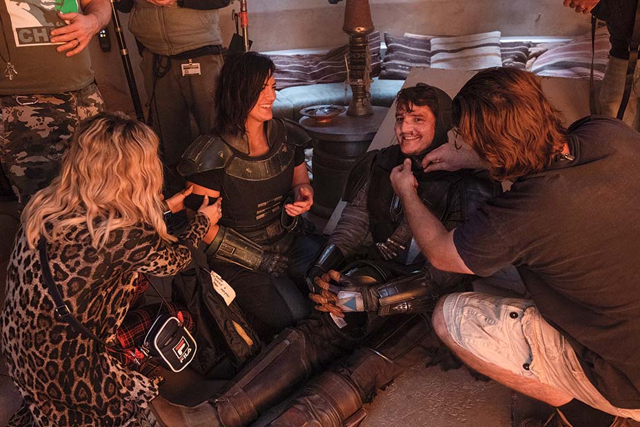 Gina Carano and Pedro Pascal on the set of THE MANDALORIAN