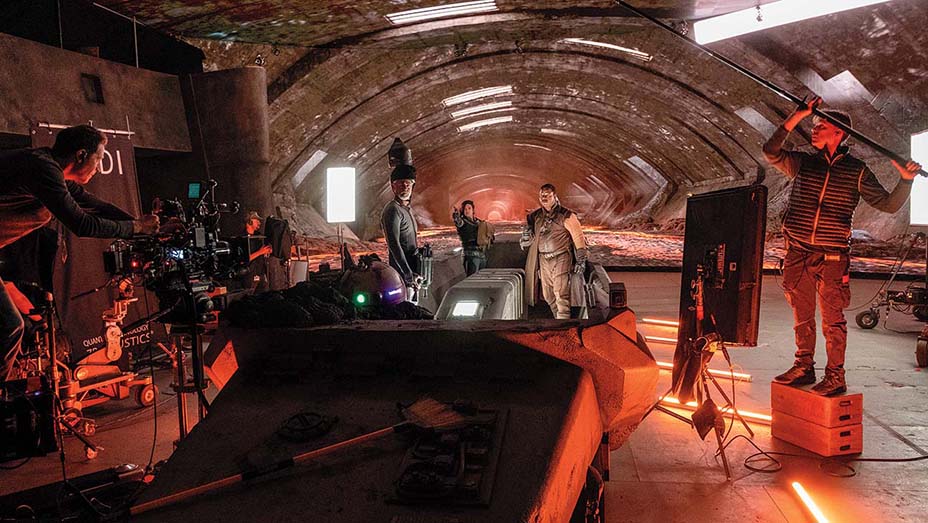 Gina Carano and Carl Weathers on the set of THE MANDALORIAN