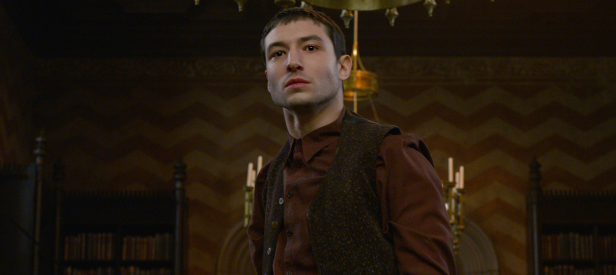 Ezra Miller comenta final de Animais Fantásticos: Os Crimes de Gridelwald